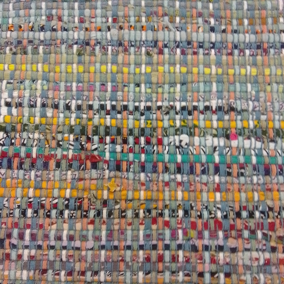 Small Multi-Colored Hand Woven Throw Rug | GUC - Picture 3 of 10